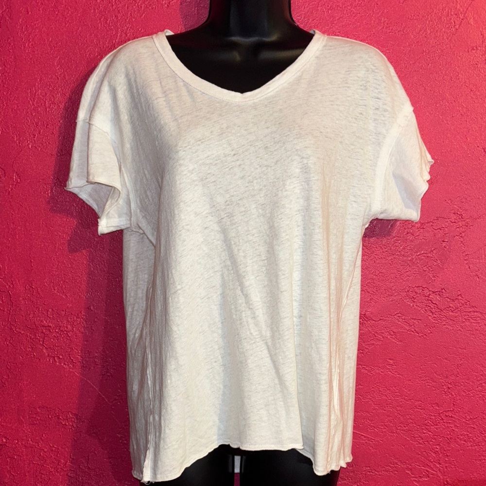 Pilcro & the Letterpress white cotton linen blend V-Neck Tee. Sz small.